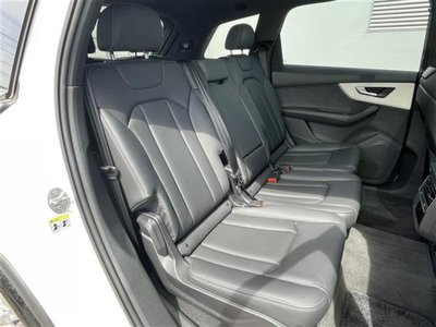 صورة 31 لـ 2024 AUDI Q7