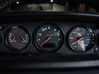 1990 Porsche 911 — миниатюра 34
