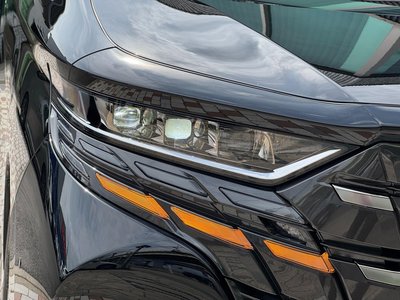 TOYOTA ALPHARD - 9