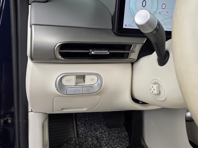 2023 Genesis GV60 — миниатюра 16