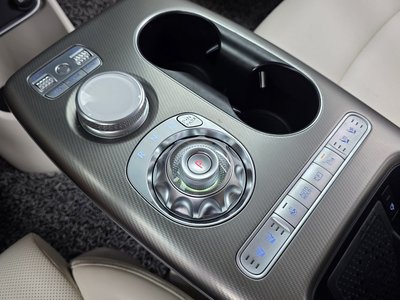 2023 Genesis GV60 — фото 9