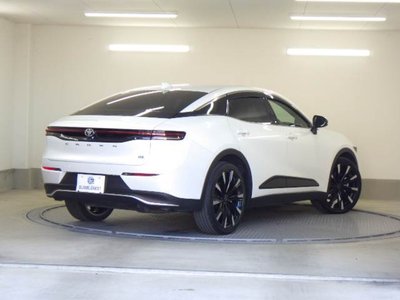 TOYOTA CROWN CROSSOVER - 2