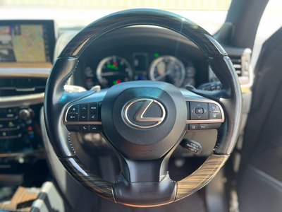 صورة مصغرة 33 لـ 2020 Lexus LX