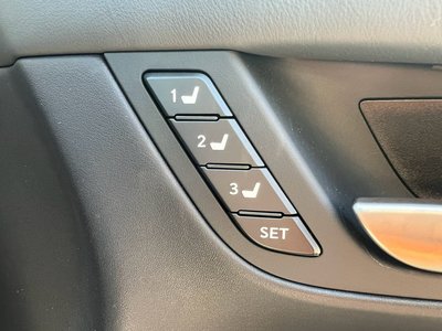 صورة مصغرة 47 لـ 2020 Lexus LX