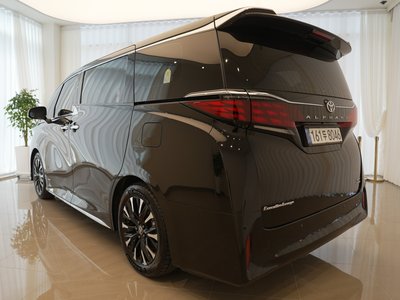 TOYOTA ALPHARD - 4