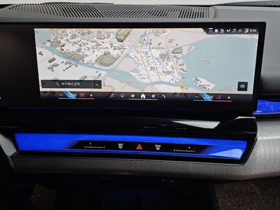 2025 BMW 5 SERIES 缩略图 13