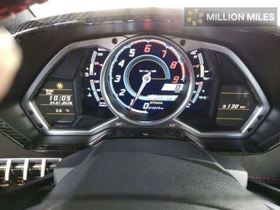 LAMBORGHINI AVENTADOR - 6