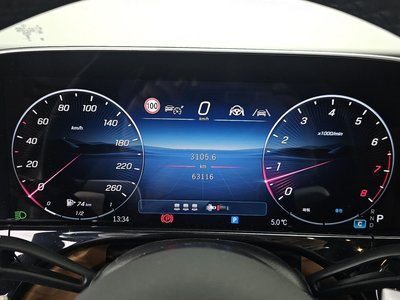 MERCEDES-BENZ E-CLASS - 8