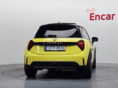صورة 3 لـ 2025 MINI COOPER S