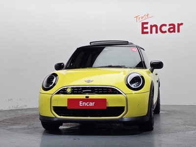 صورة 2 لـ 2025 MINI COOPER S