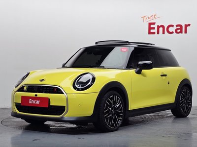 صورة 1 لـ 2025 MINI COOPER S