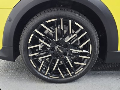 صورة 6 لـ 2025 MINI COOPER S