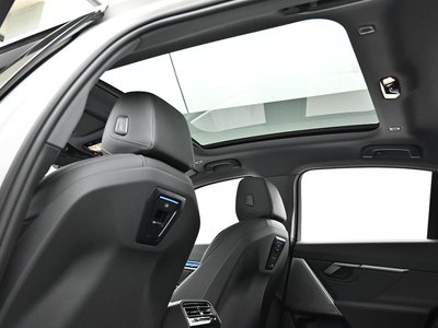 2025 BMW 5 SERIES 缩略图 19