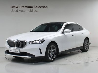 BMW 5 SERIES - 1