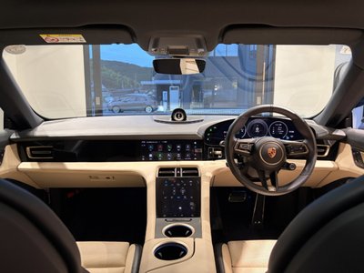 صورة 11 لـ 2026 Porsche TAYCAN
