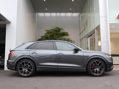 AUDI Q8 - 6