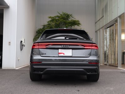 AUDI Q8 - 7
