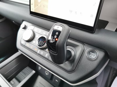 2023 LAND Rover DEFENDER 缩略图 18