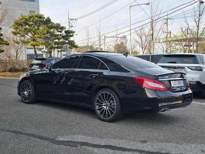 MERCEDES-BENZ CLS - 4