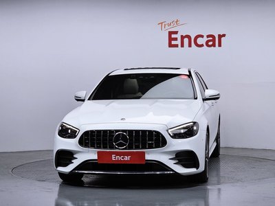 MERCEDES-BENZ E-CLASS - 2