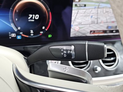 MERCEDES-BENZ E-CLASS - 9