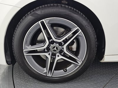 MERCEDES-BENZ E-CLASS - 6