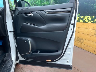 2023 Toyota ALPHARD — миниатюра 38