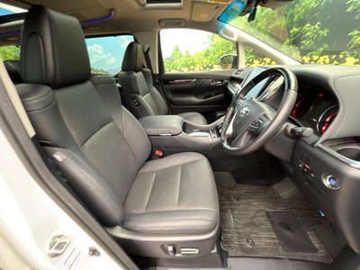 2023 Toyota ALPHARD — фото 8