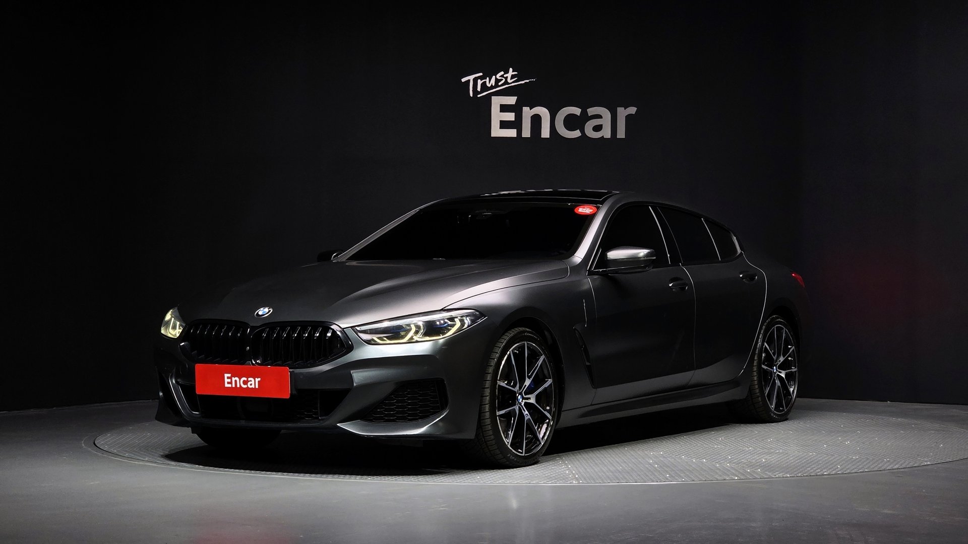 BMW 8 SERIES - View 1