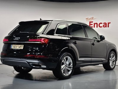 صورة 3 لـ 2022 AUDI Q7