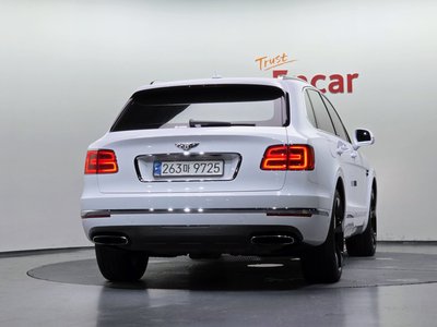 صورة 3 لـ 2018 Bentley BENTAYGA