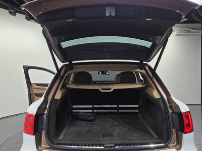 صورة مصغرة 20 لـ 2018 Bentley BENTAYGA