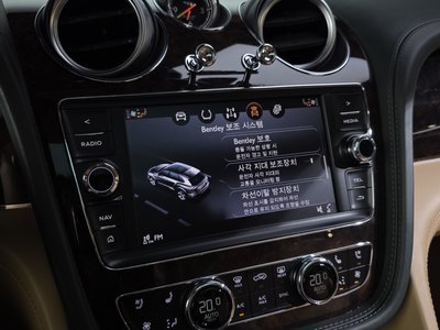 صورة مصغرة 16 لـ 2018 Bentley BENTAYGA