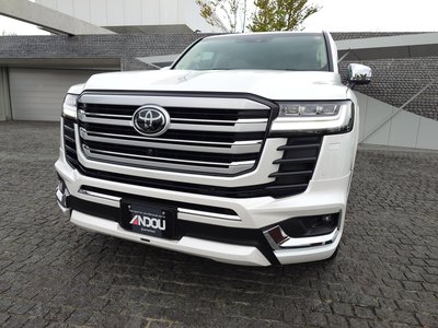 TOYOTA LAND CRUISER 300 - 6