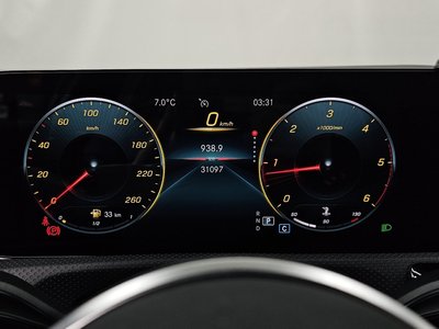 MERCEDES-BENZ A-CLASS - 8