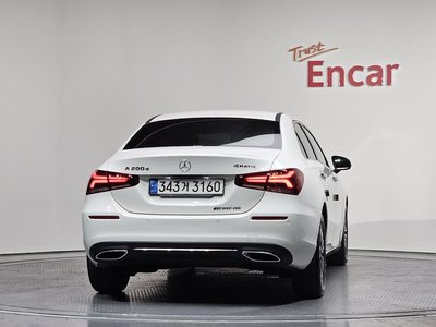 MERCEDES-BENZ A-CLASS - 3