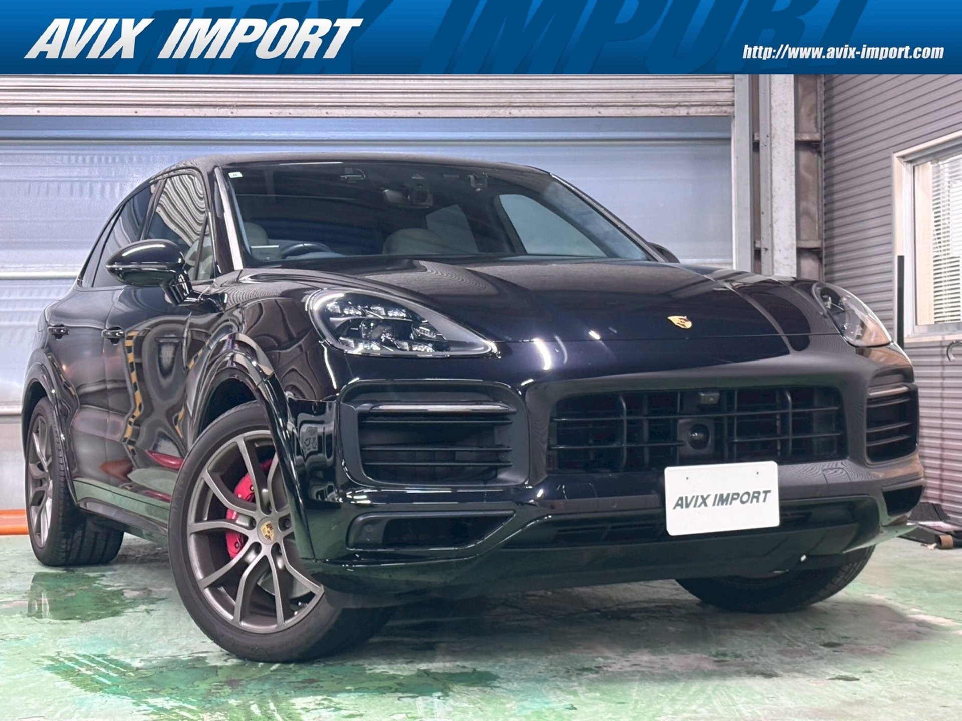 PORSCHE CAYENNE - View 1
