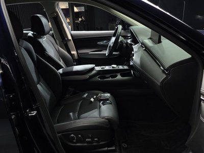 2023 Genesis GV70 — миниатюра 16