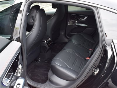 MERCEDES-BENZ EQE AMG - 3