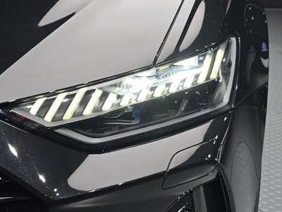صورة 9 لـ 2025 AUDI RS6
