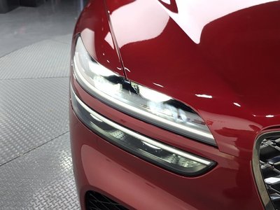 صورة 9 لـ 2021 Genesis GV70