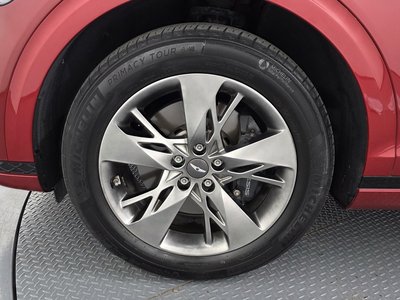 صورة 6 لـ 2021 Genesis GV70