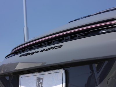 2025 Porsche 911 — миниатюра 32