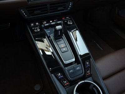 2025 Porsche 911 — миниатюра 70