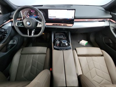 2025 BMW 5 SERIES — фото 5
