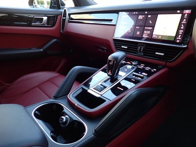 2018 Porsche CAYENNE — миниатюра 87