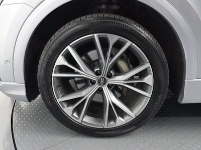 AUDI Q8 - 6