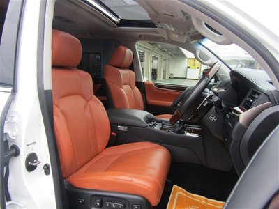 2016 Lexus LX — миниатюра 14