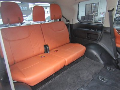 2016 Lexus LX — миниатюра 16