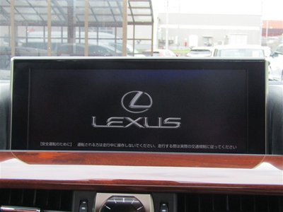 2016 Lexus LX — фото 7